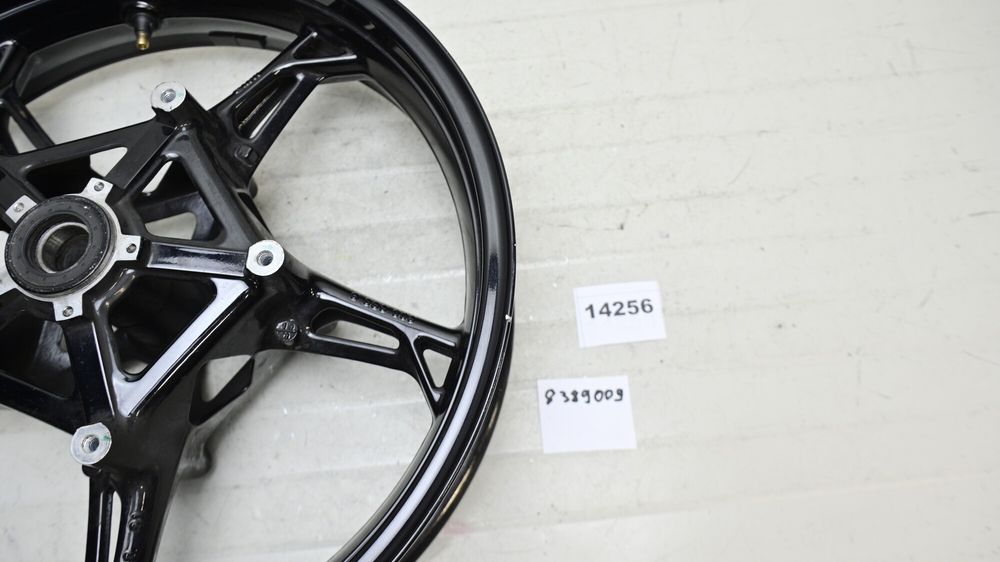 Janta Roata Fata BMW S1000R / S1000RR K67 / S1000XR K69