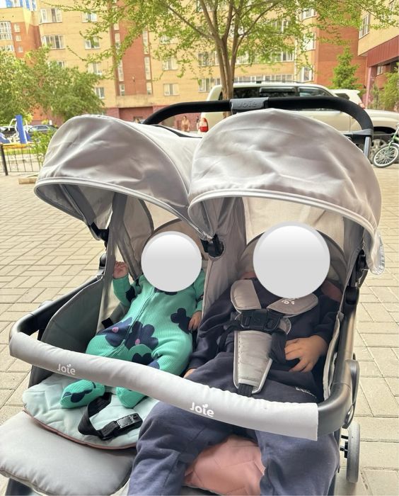 Коляска для двойни и погодок