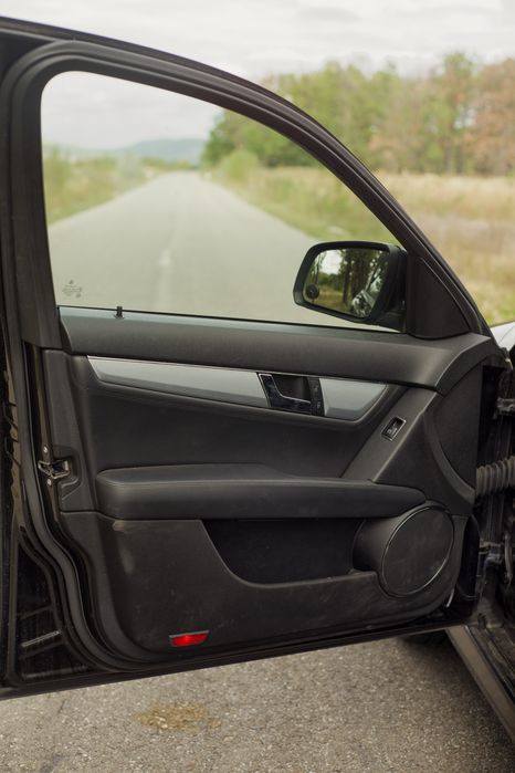 Usa stanga dreapta fata spate Mercedes C W204 break negru C197 capota