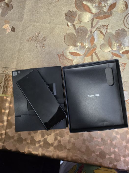 Samsung Z Fold 5  12/512 Gb