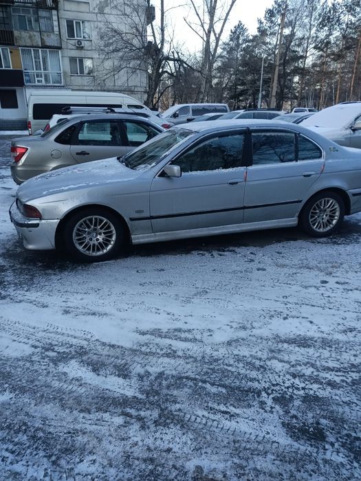 Продам бмв е39 ,528. Объем 2.8