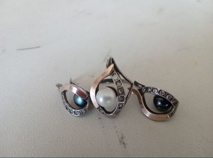 Продам Набор серьги и кольцо