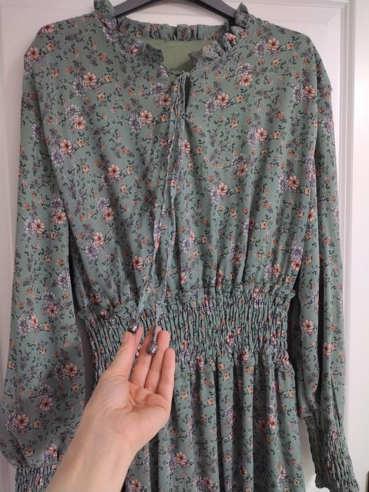 Rochie midi elegantă,