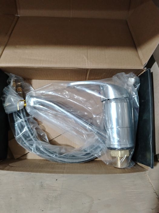 Продаётся смесители,