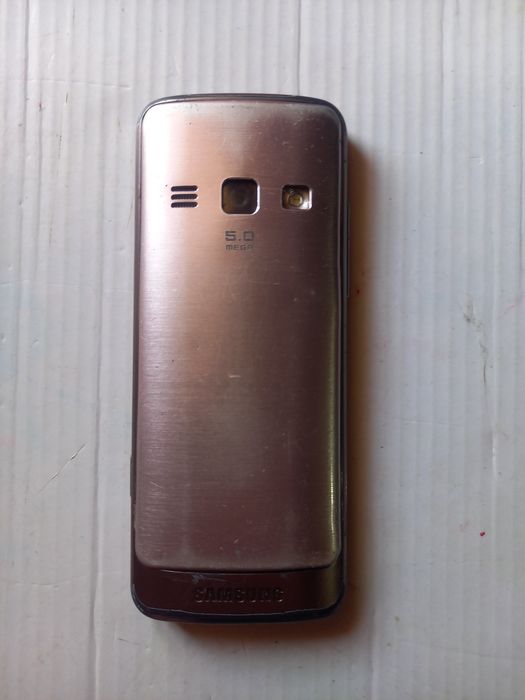 Samsung GT-5610  Sotiladi