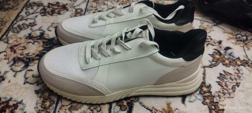 Кроссовки турецкие