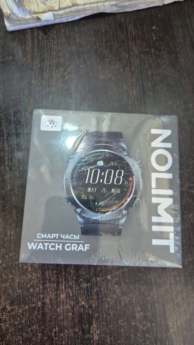 Продам часы в отличном состоянии в упаковке