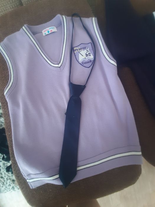 Продам школьный набор.ковта новая.