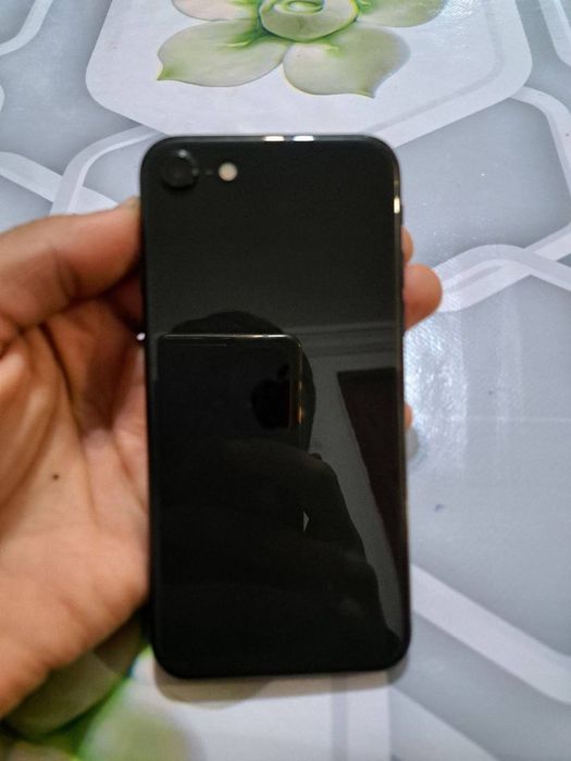 Iphone se 2020 kelishamz