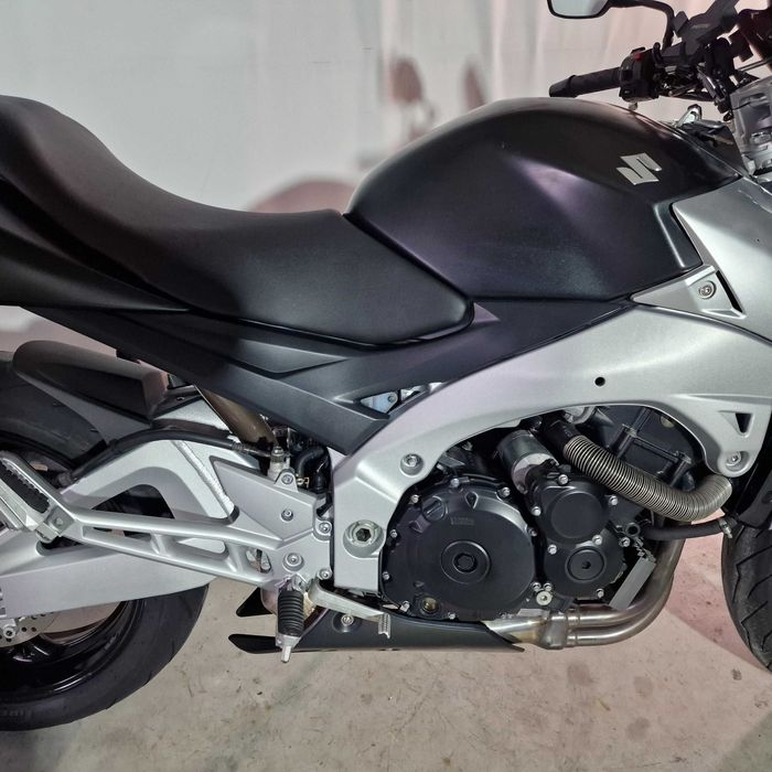 Motocicleta Suzuki GSR 600 | S24600 | motomus.ro