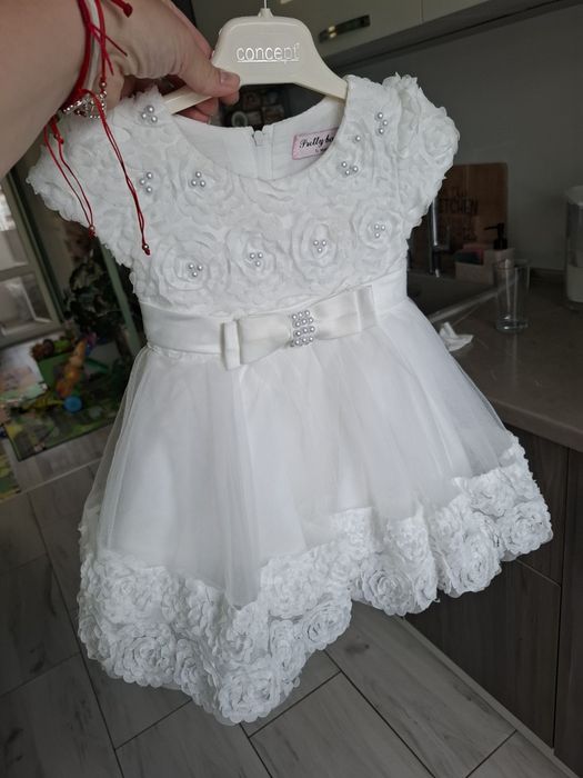 Дантелена детска официална рокля 6м