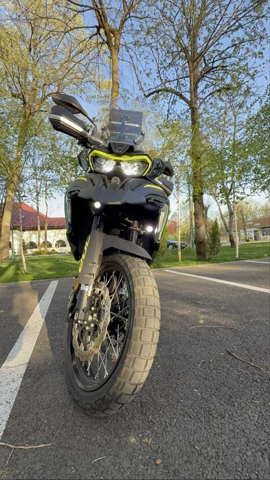 Benelli 702 TRK X, 7000 km, 2024 Echipată Full, CarPlay/2xCamere Video
