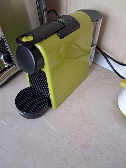 Espressor Nespresso by De' Longhi
