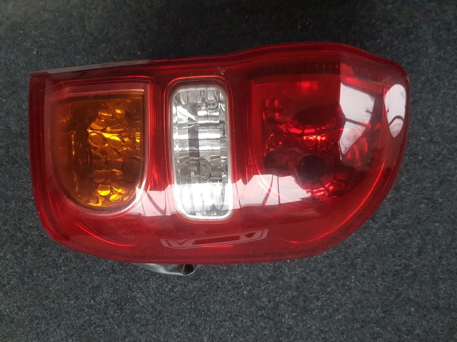 Заден десен Стоп Toyota Rav 4 2000г.-2006г.
