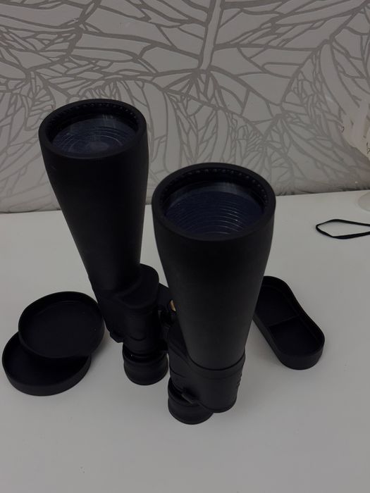 Продам бинокль Celestron
