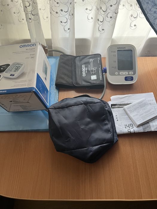 Тонометр OMRON M 3.