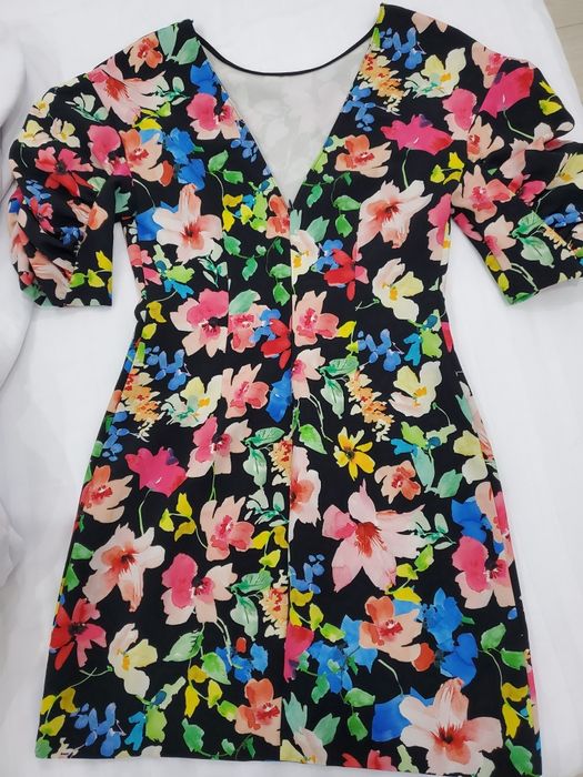 Платье с цветами от ZARA