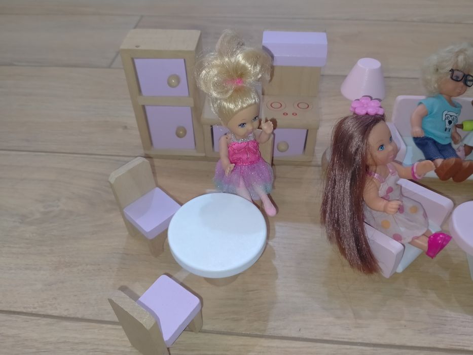 Продам мебель для пупсов