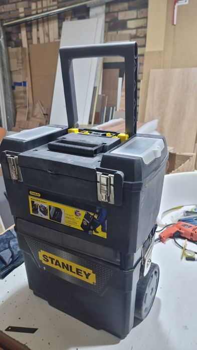 Продадим кейсы для электроинструментов