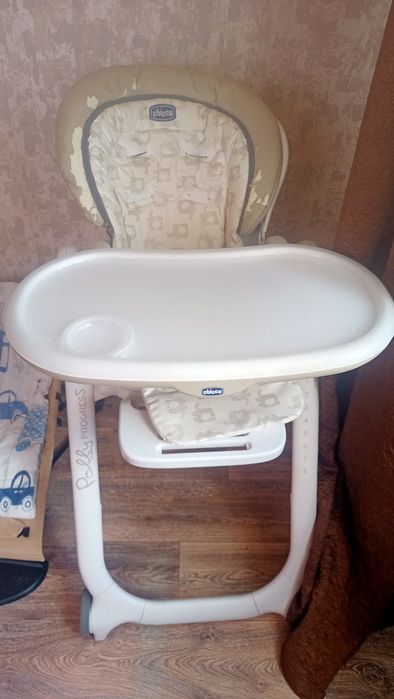 Продам стульчик для кормления Chicco