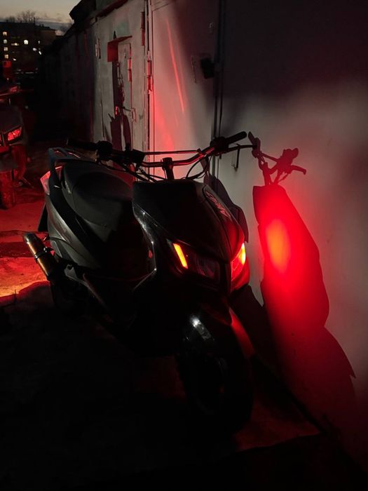 Продам скутер м8