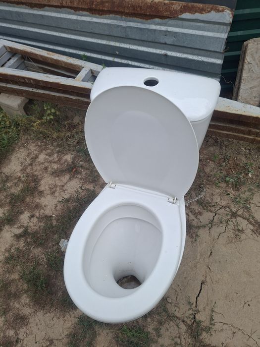 Унитаз для уборной