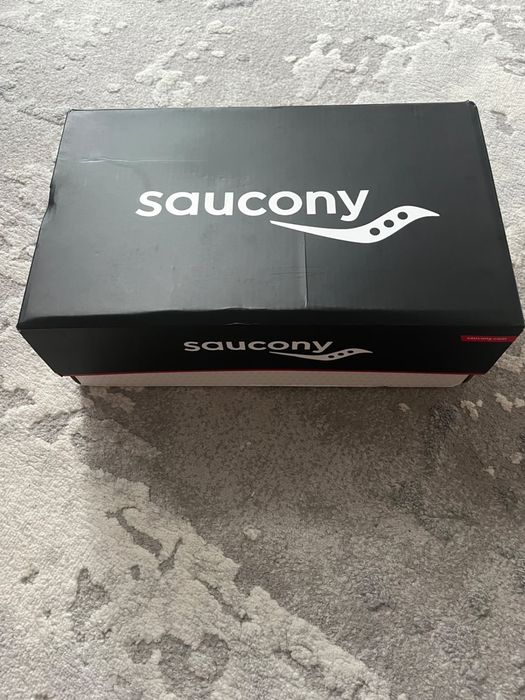 Кроссовки Saucony