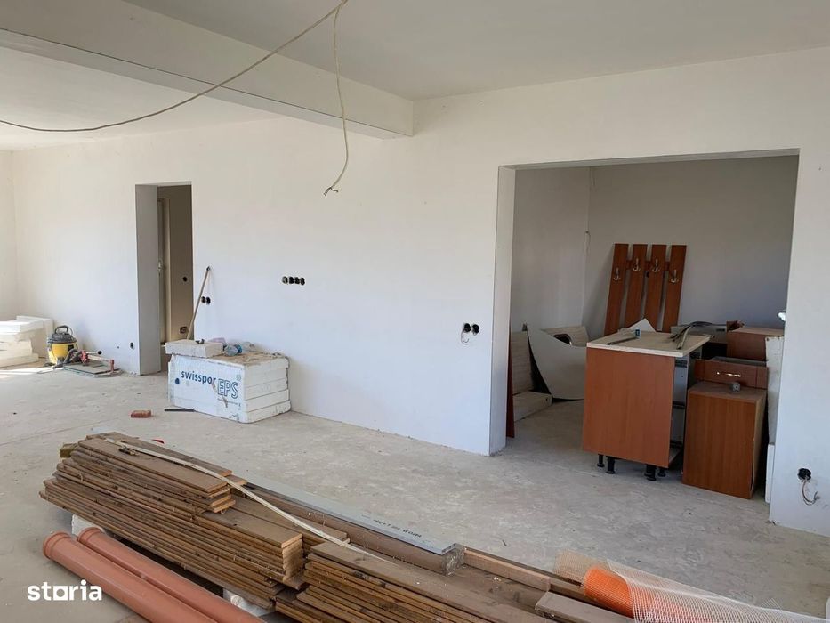 Casă cu teren – Zona Profi Chinteni | Casă nouă, semifinisată | Garaj