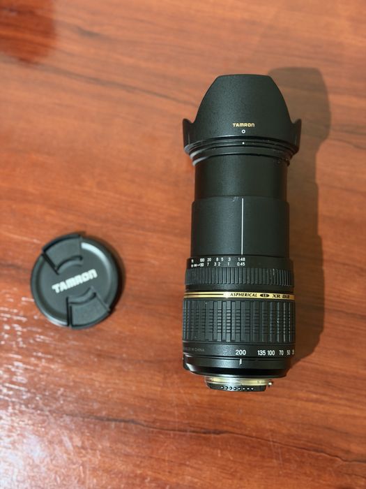 Nikon D90 cu obiectiv tamron 18-200 mm f/3,5-6,2