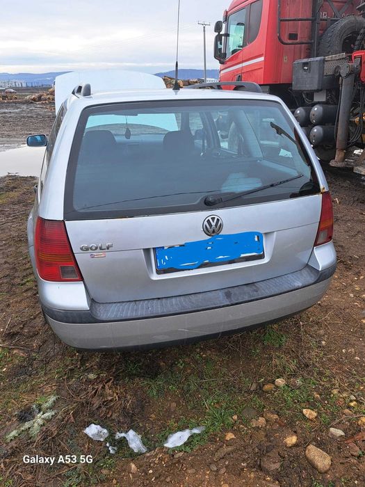 De vanzare autoturism VW Golf 4