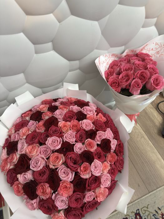 Цветы свежие,  101 Роза