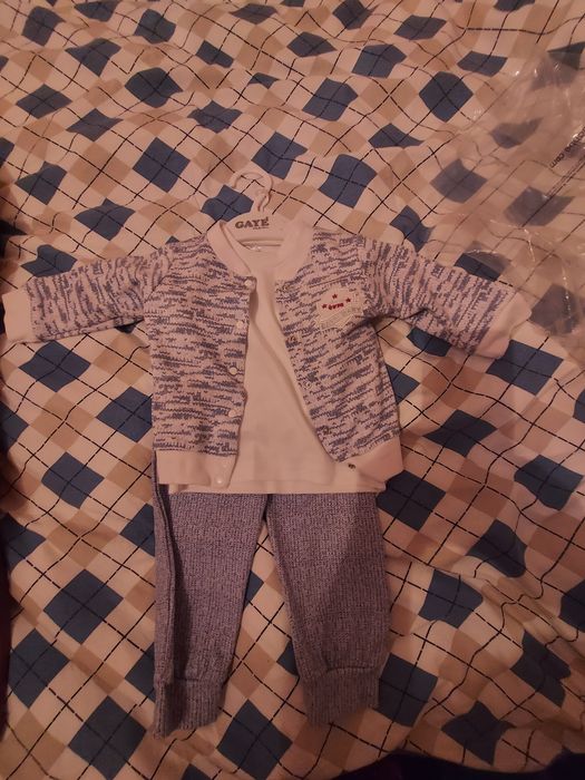 Продам костюм тройку