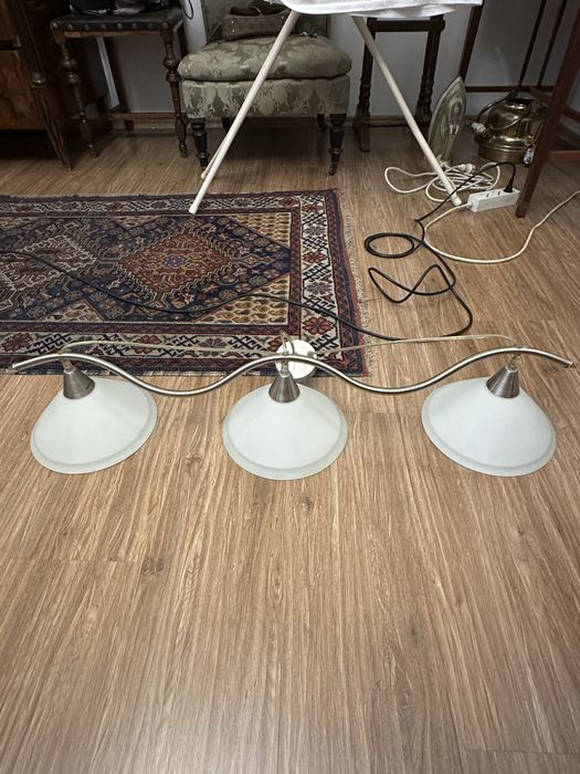 Lustra ikea pret 100 lei
