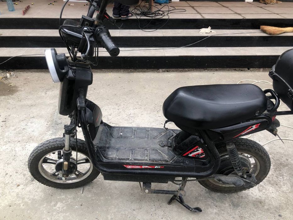 Elektron skuter  Demansh velo