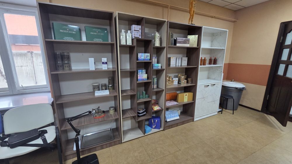 Офисный шкаф полка