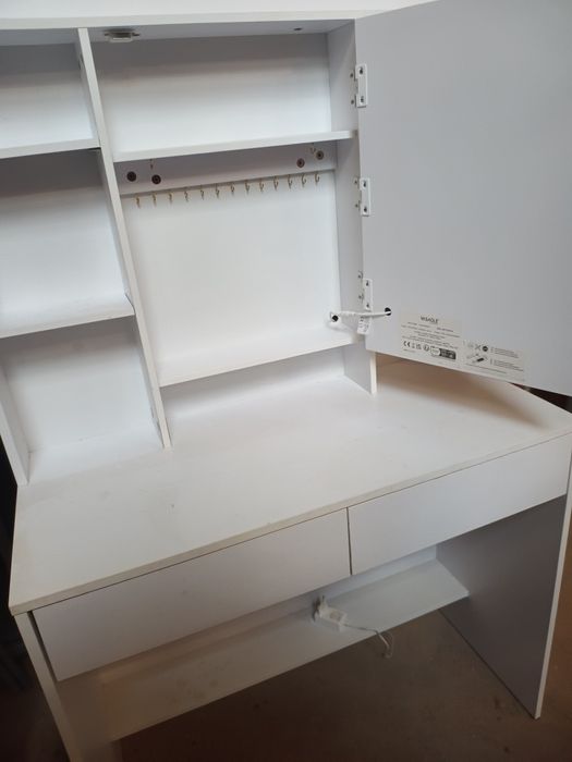 Măsuță/birou machiaj