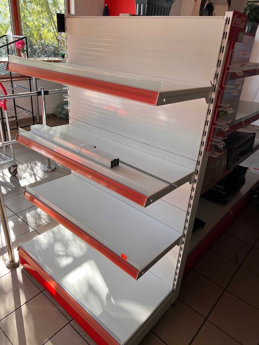Rafturi Metalice Magazin in Stare perfecta ca Noi