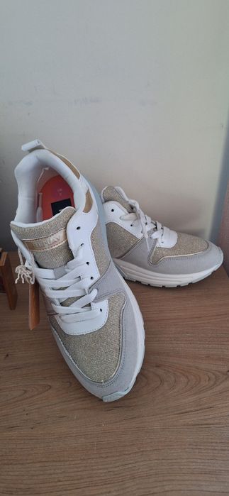 Replay нови маратонки N37-37.5-24см стелка