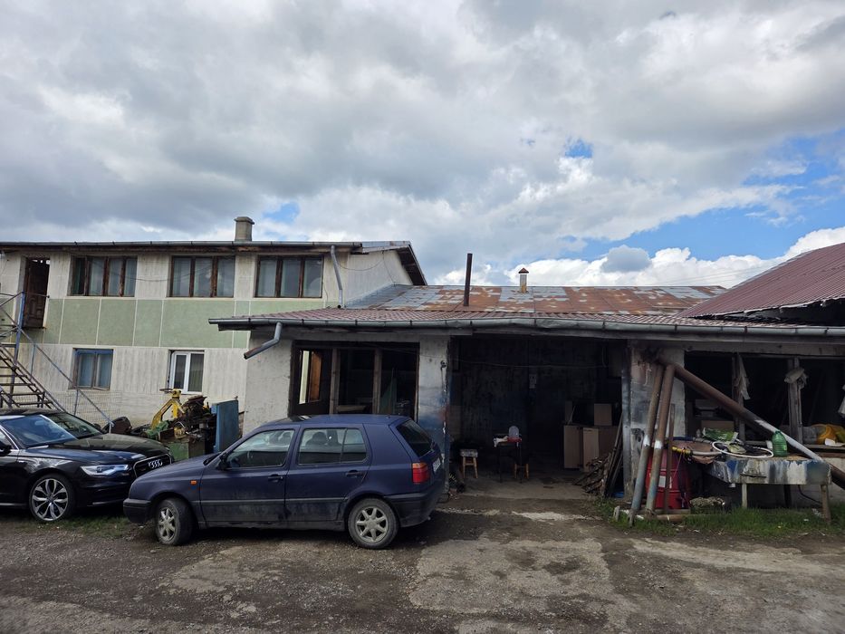 Se vinde constructie cu teren