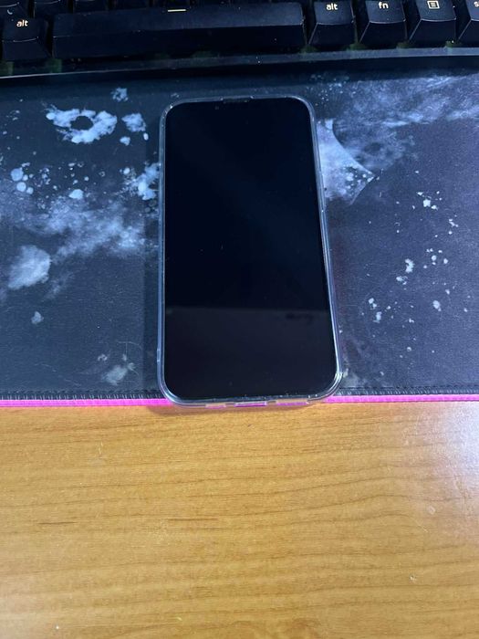 iPhone 16 E 128 GB  гаранция