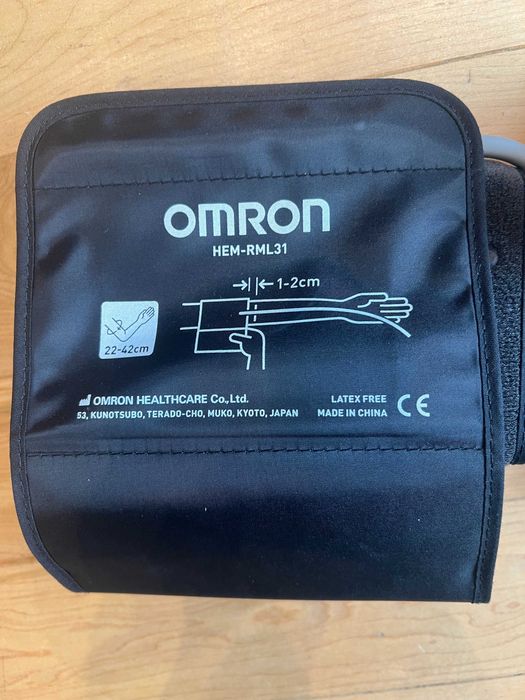 Апарат за измерване на кръвното налягане Omron HEM-7144T2 & Omron HEM-RML31 Универсален размер маншет за апарат за кръвно налягане 22 - 42 см