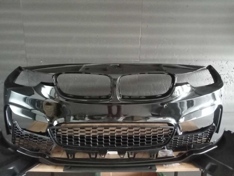 Bara fata BMW F30/F31 Senzori Negru,Alb,Rosu,Gri,Albastru Vopsita