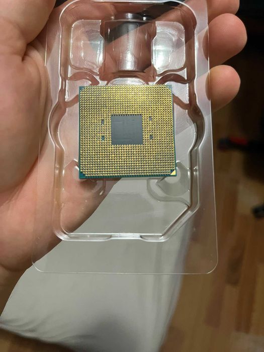 Ryzen 3 2200G + Cooler