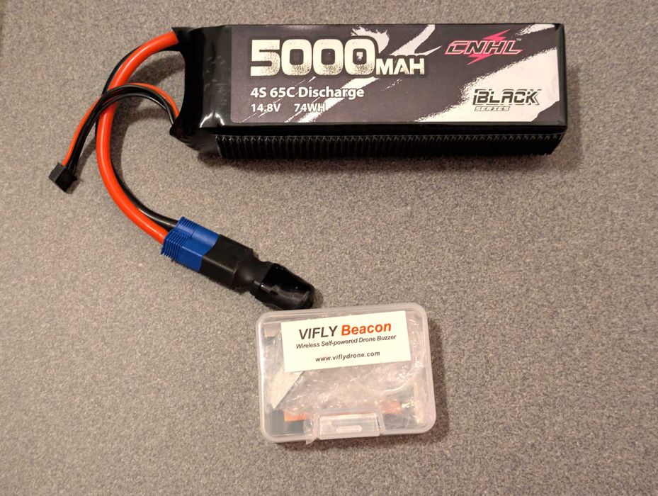 VIFLY Finder 2 Buzzer/Beacon + Baterie LiPo Drona CNHL 5000 mAh 4s