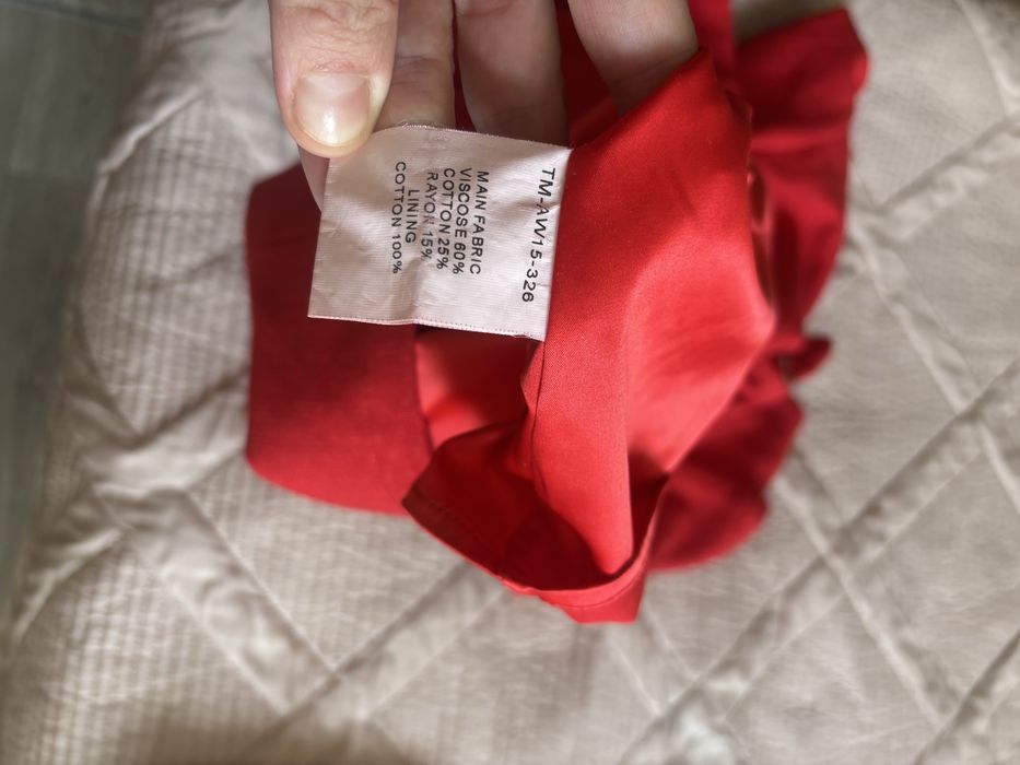 Эффектное красное платье