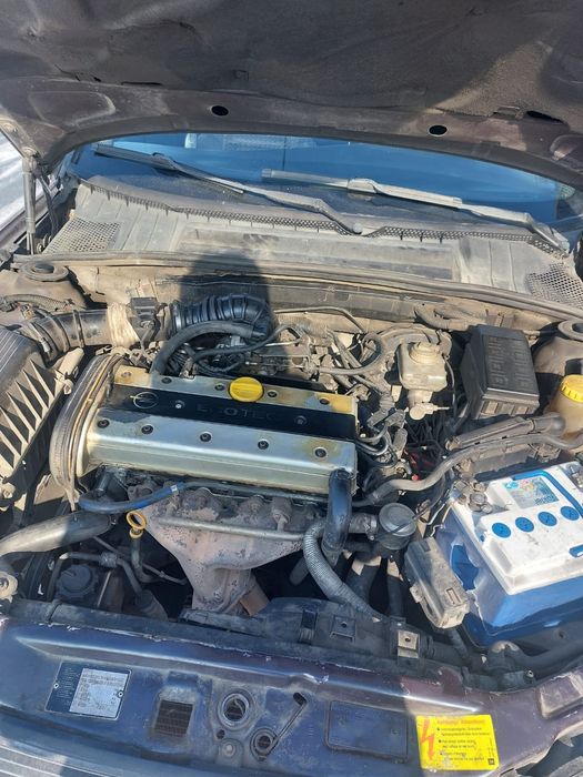 Продам автомобиль опель вектра