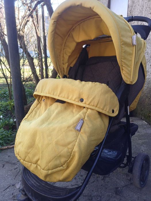 Детски стоки. Бебешка количка