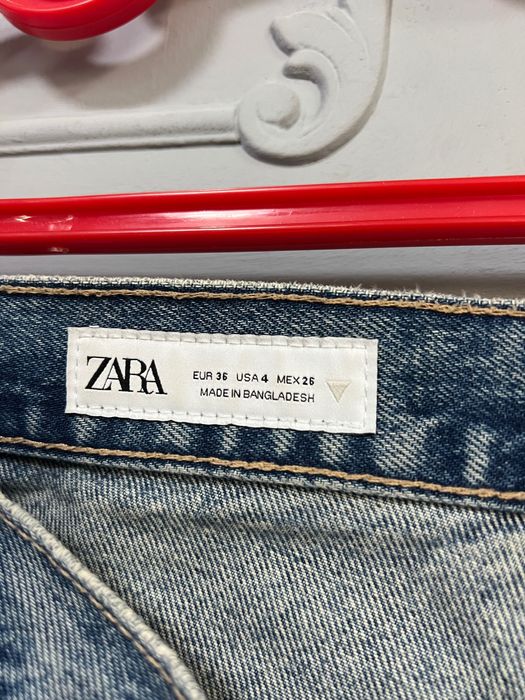 Продам джинсы оптом ,женские все оригинал, все отдам за одну сумму.