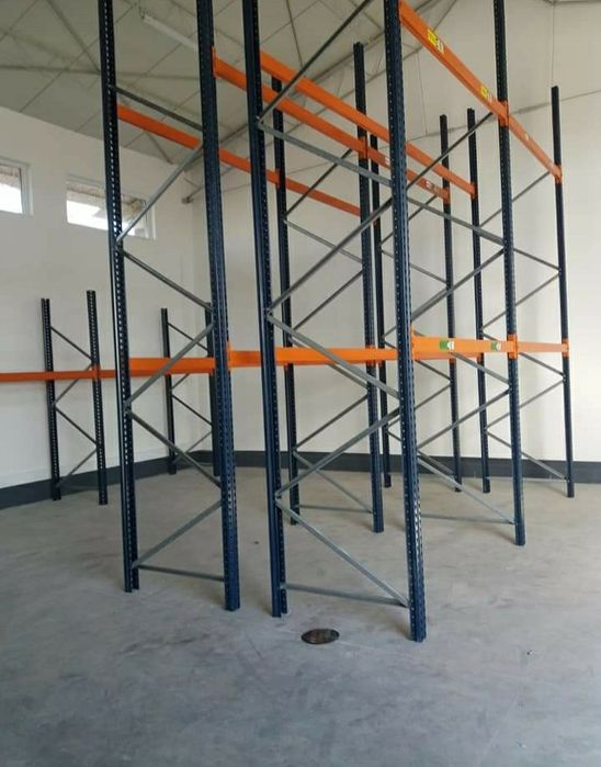 Rafturi metalice