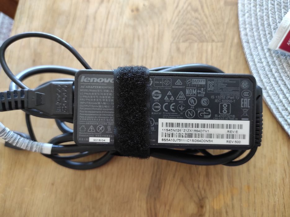 Адаптер/ зарядно за лаптоп Леново / Lenovo 90W